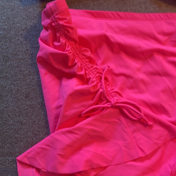 Bikini - Picture 3 of 5